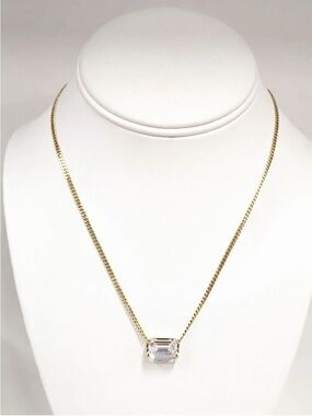 Tova Elegant Gold Necklace with Clear emerald cut Gemstone
